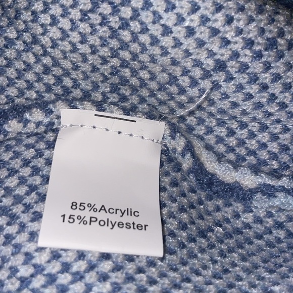 2 Piece Knit Skirt Set- Sizes M, L, XL - Picture 8 of 12